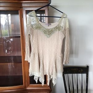 Pretty Angel - Lace Beaded Tunic Top